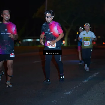 Runner Photo 4349113