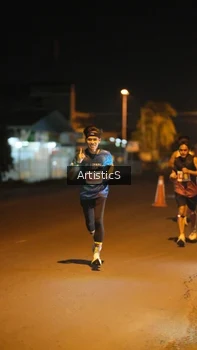 Runner Photo 4349154