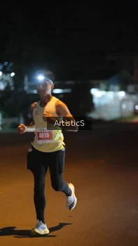 Runner Photo 4349278