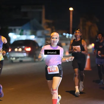 Runner Photo 4349391