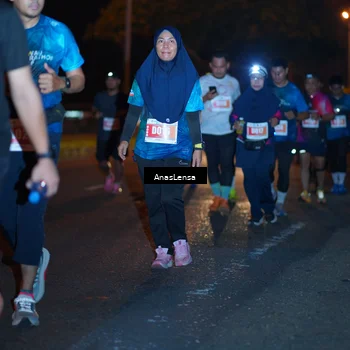 Runner Photo 4349405