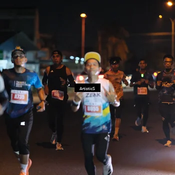 Runner Photo 4349408