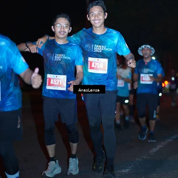 Runner Photo 4349442