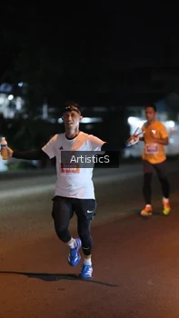 Runner Photo 4349458