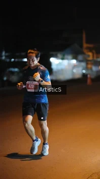 Runner Photo 4349460