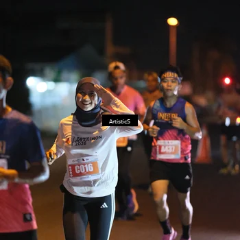Runner Photo 4349513