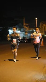 Runner Photo 4349562