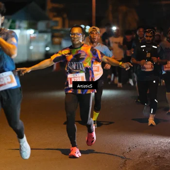 Runner Photo 4349613