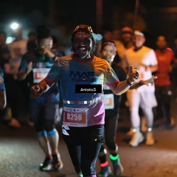 Runner Photo 4349616