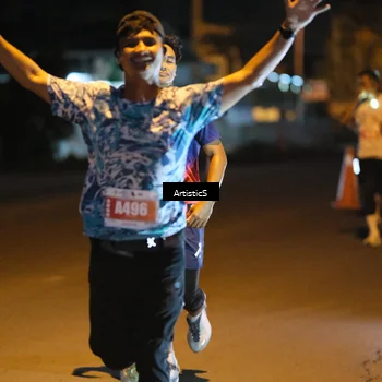 Runner Photo 4349618