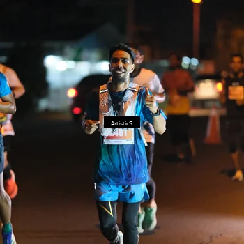 Runner Photo 4349692