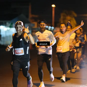 Runner Photo 4349694