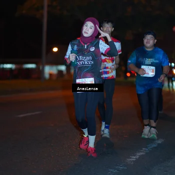 Runner Photo 4349708