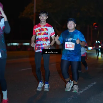 Runner Photo 4349716
