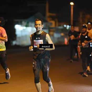 Runner Photo 4349718
