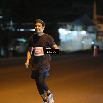 Runner Photo 4349728