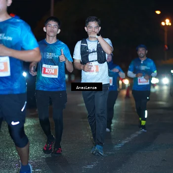 Runner Photo 4349737