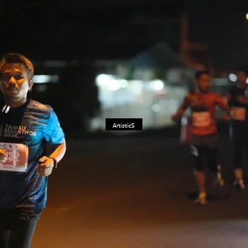Runner Photo 4349755