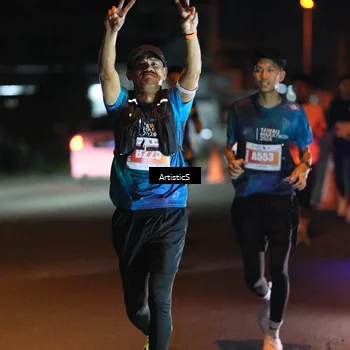 Runner Photo 4349773