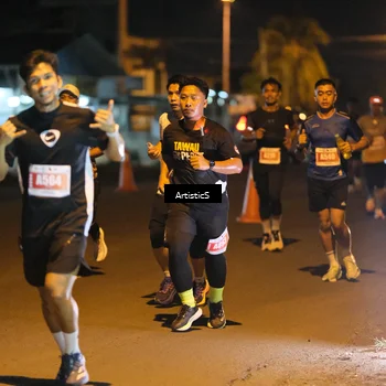 Runner Photo 4349784