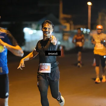 Runner Photo 4349788