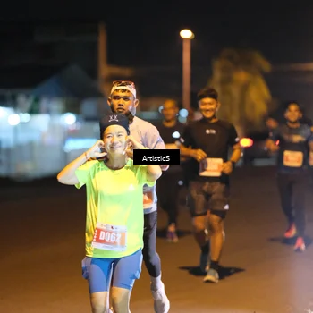 Runner Photo 4349857
