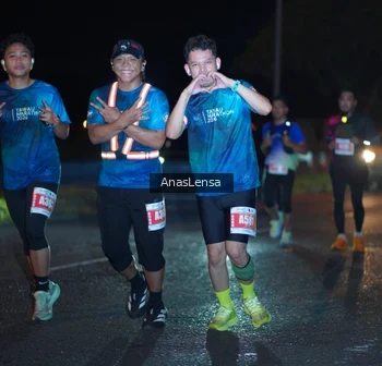 Runner Photo 4349874