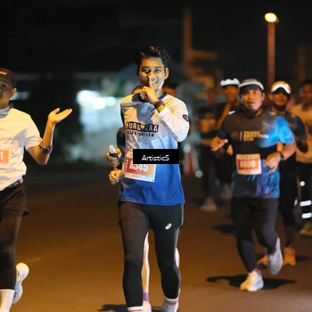 Runner Photo 4349901