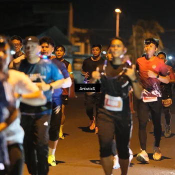 Runner Photo 4349924