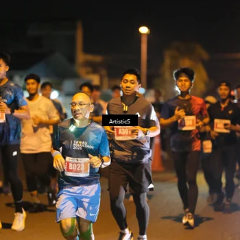 Runner Photo 4350195