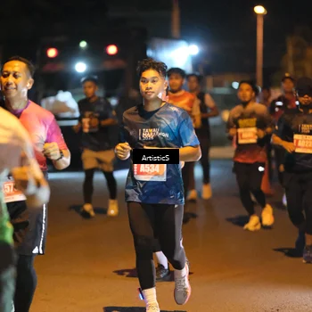 Runner Photo 4350287
