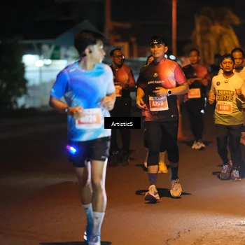 Runner Photo 4350303