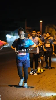 Runner Photo 4350324