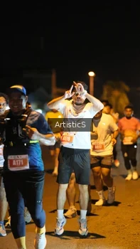 Runner Photo 4350370