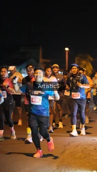 Runner Photo 4350372