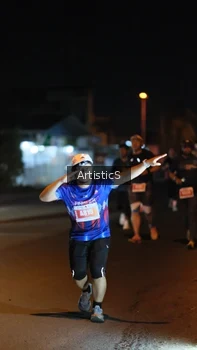 Runner Photo 4350376