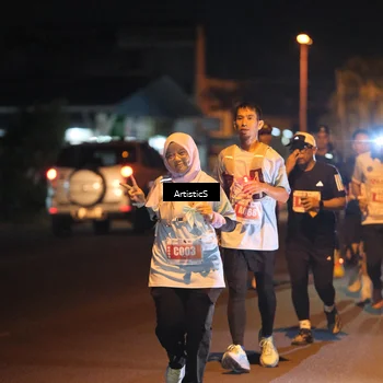 Runner Photo 4350404