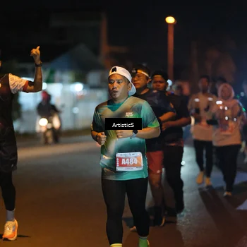 Runner Photo 4350405
