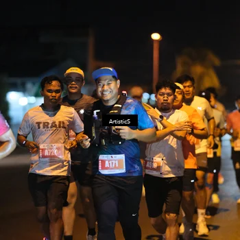 Runner Photo 4350432
