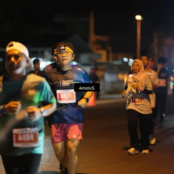 Runner Photo 4350450