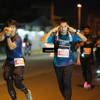 Runner Photo 4350453