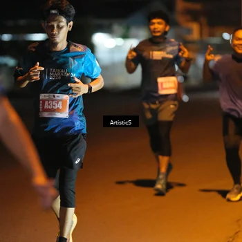 Runner Photo 4350574