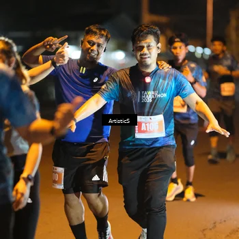 Runner Photo 4350575