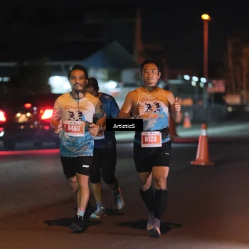 Runner Photo 4350581