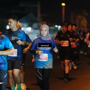 Runner Photo 4350587