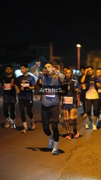 Runner Photo 4350606