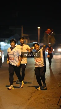 Runner Photo 4350613