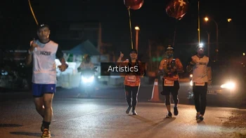 Runner Photo 4350618