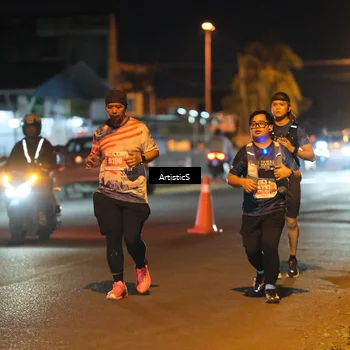 Runner Photo 4350627