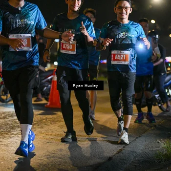 Runner Photo 4351794